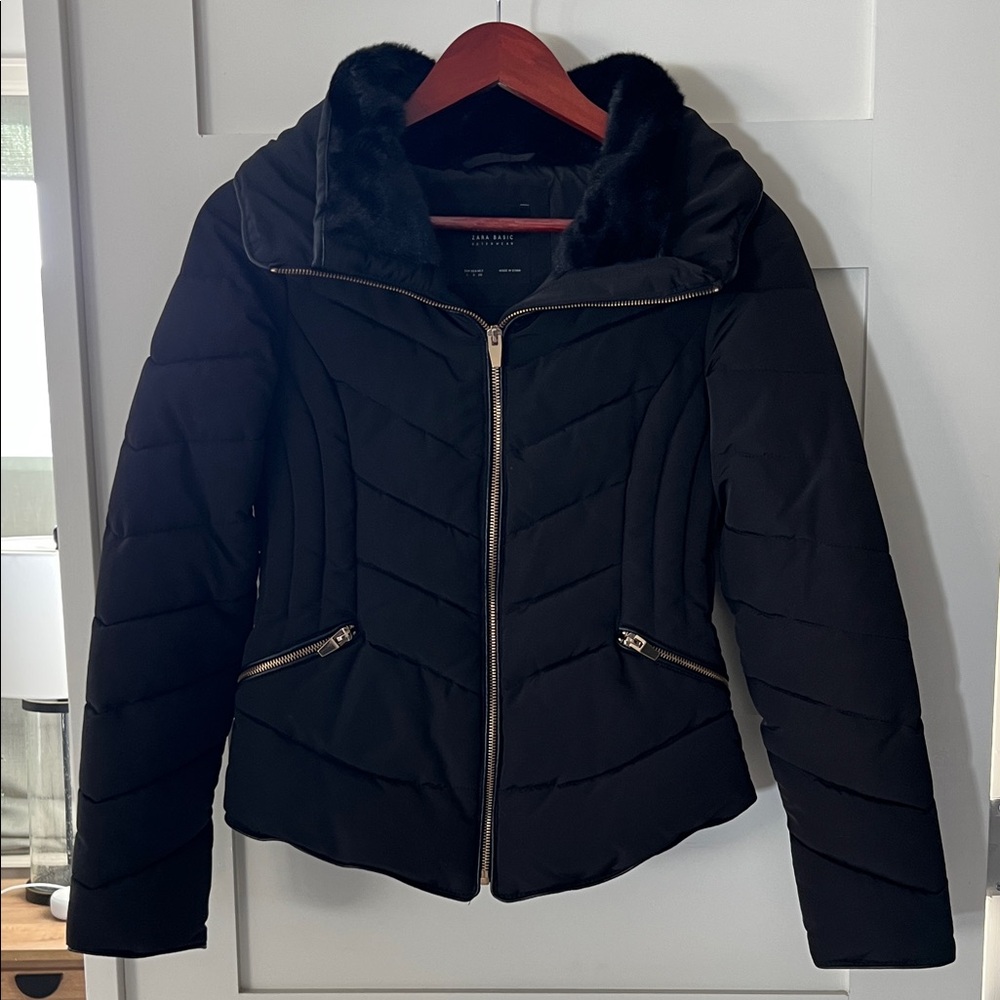 ZARA | Black Puffer Jacket | Size S